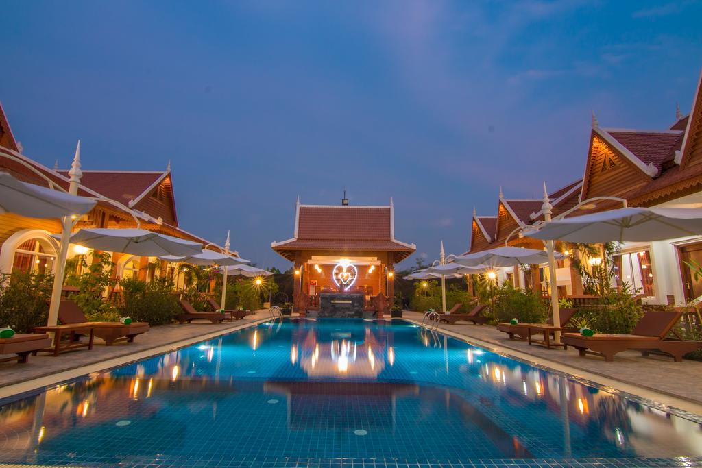Ravorn Villa Boutique Battambang Exterior photo