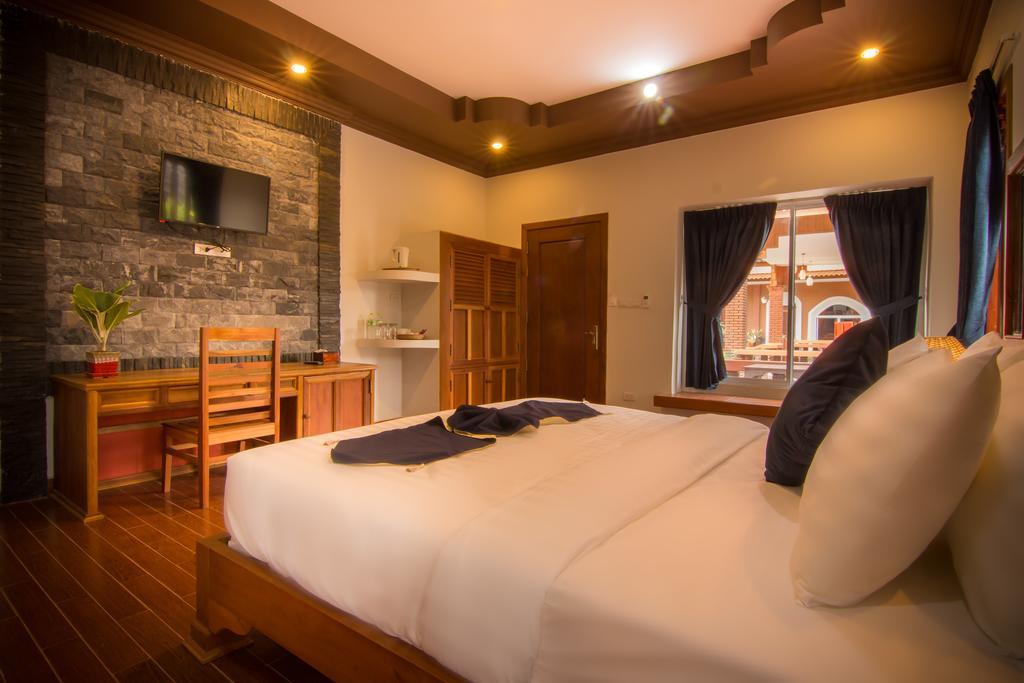 Ravorn Villa Boutique Battambang Exterior photo