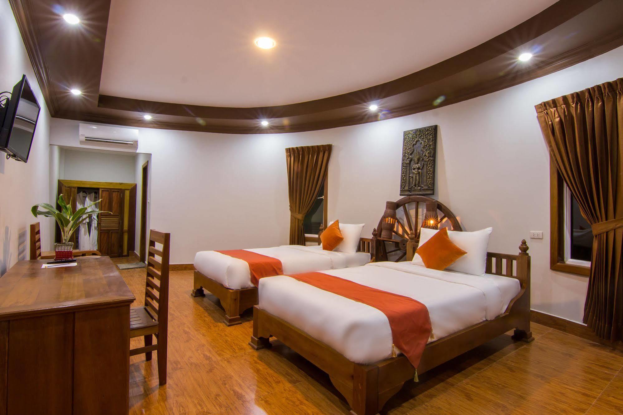 Ravorn Villa Boutique Battambang Exterior photo